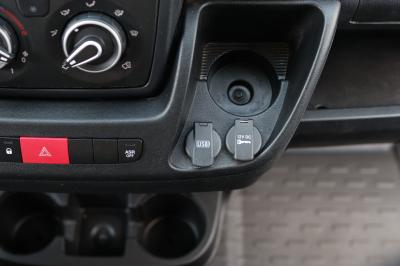 Peugeot BOXER Fourgon Premium Pack 